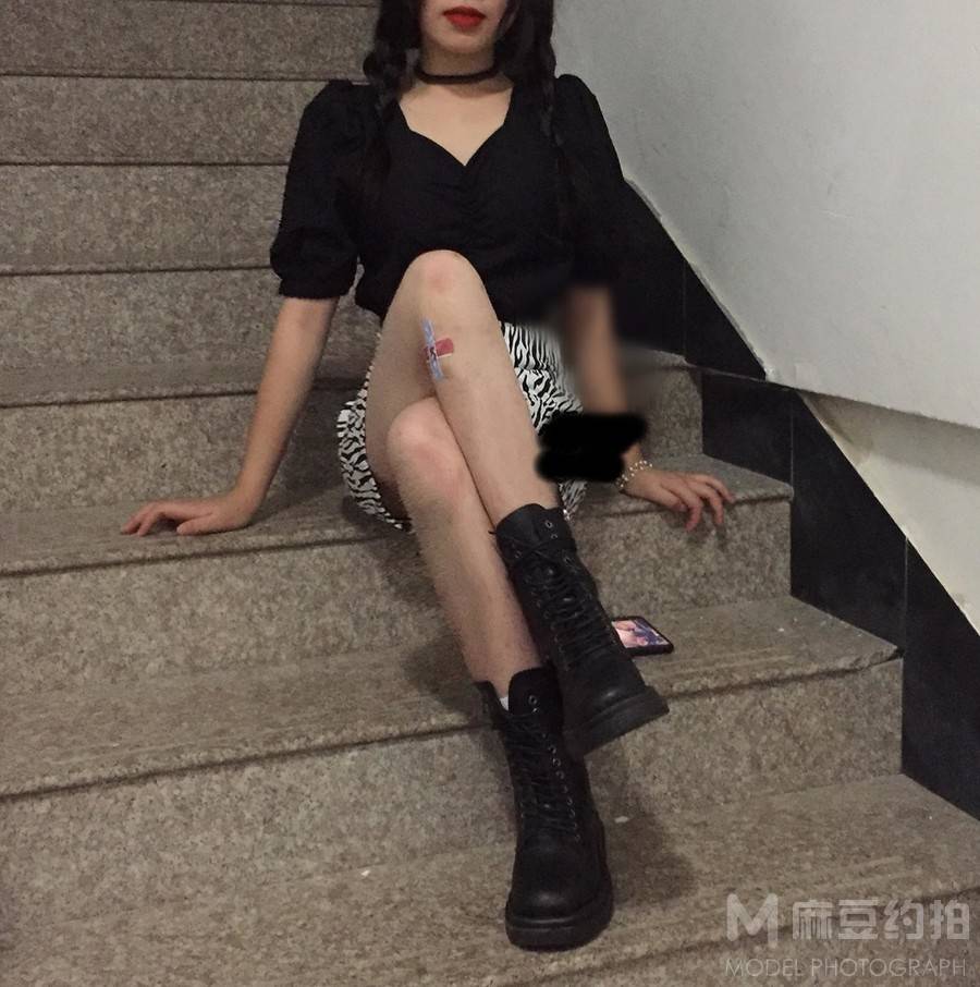 黑白模特