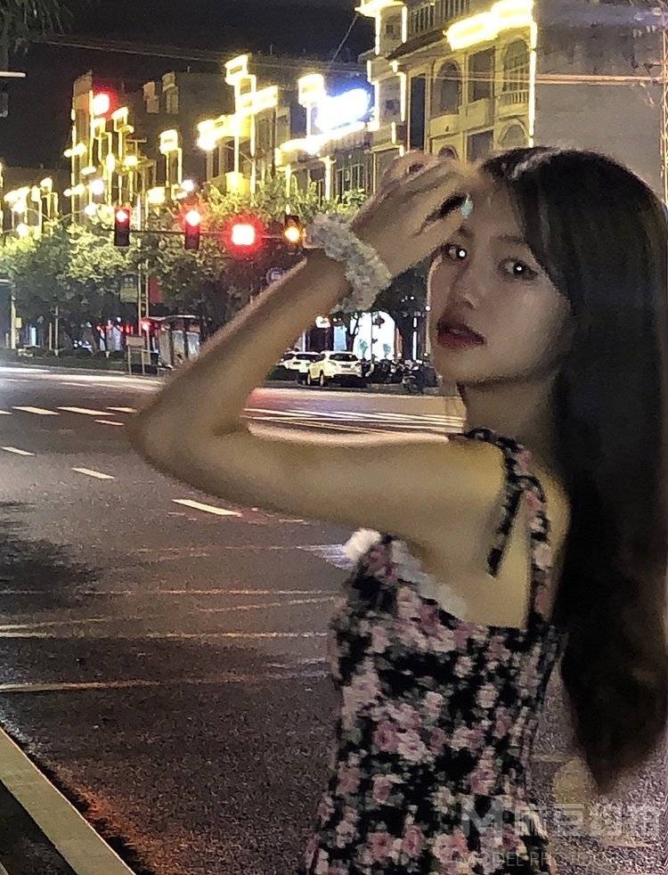 妆容模特