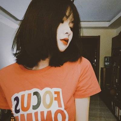 宝丽来模特