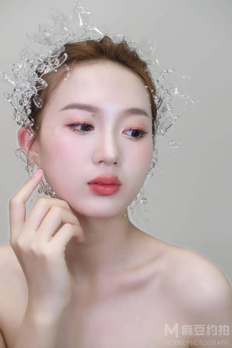 妆容模特