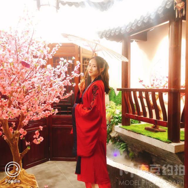 汉服模特