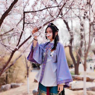 汉服模特