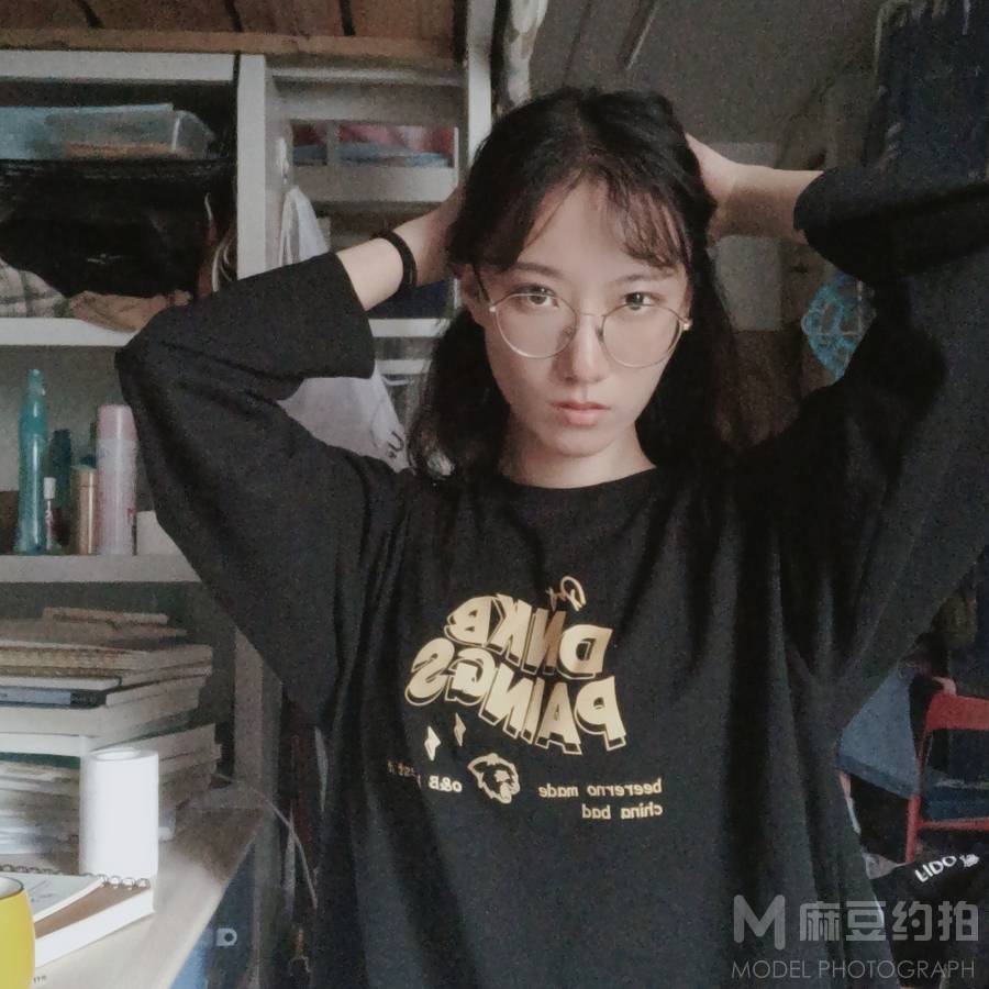胶片模特