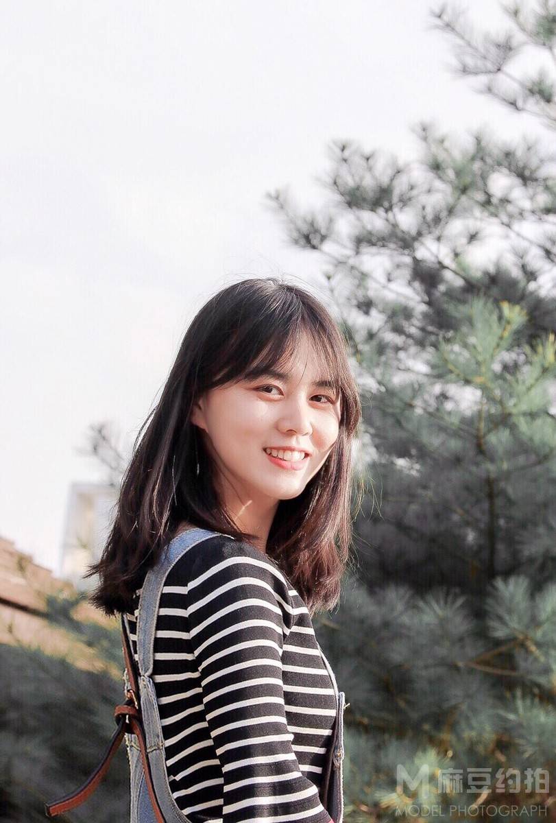 校园模特