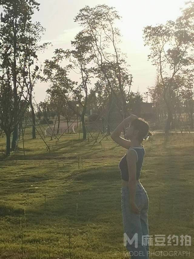 校园模特