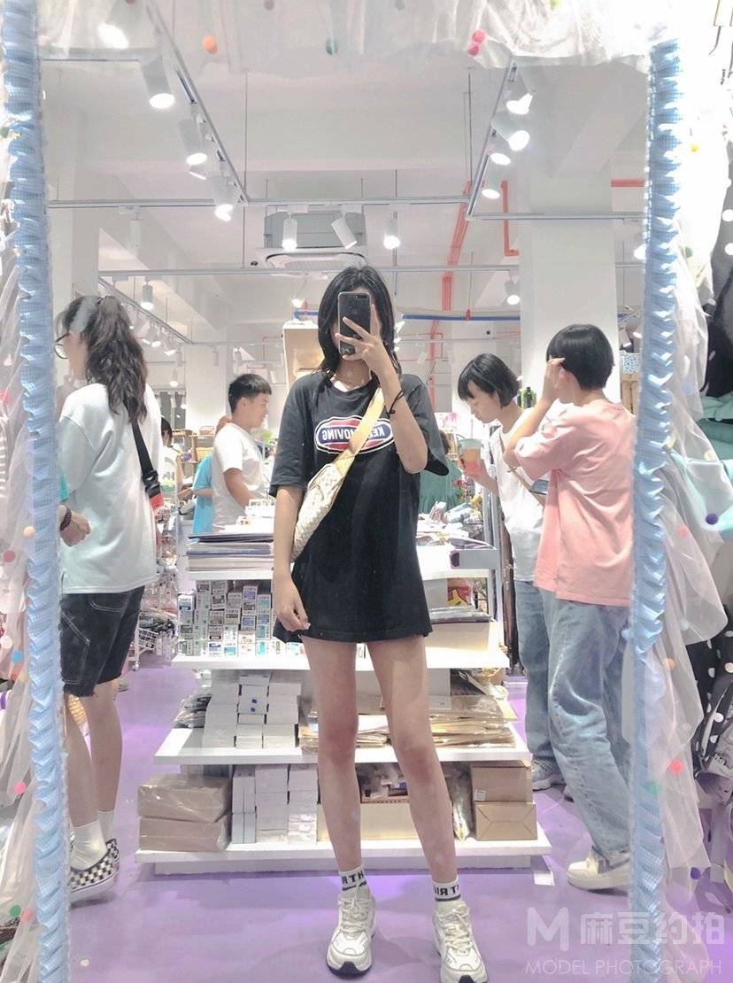 清新模特