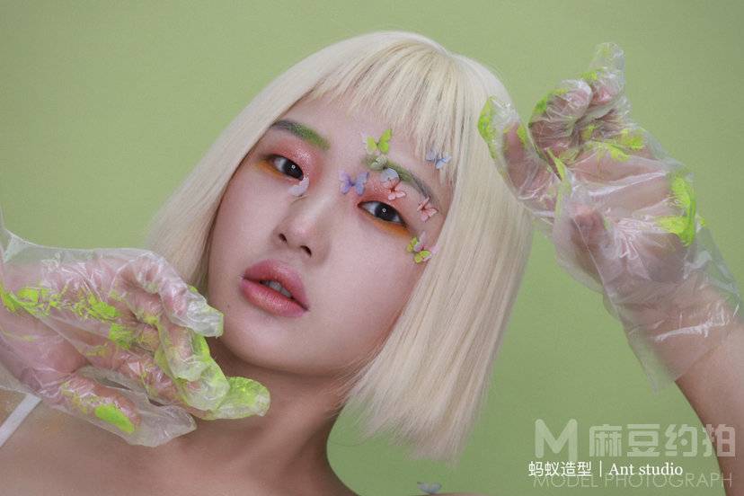 妆容模特