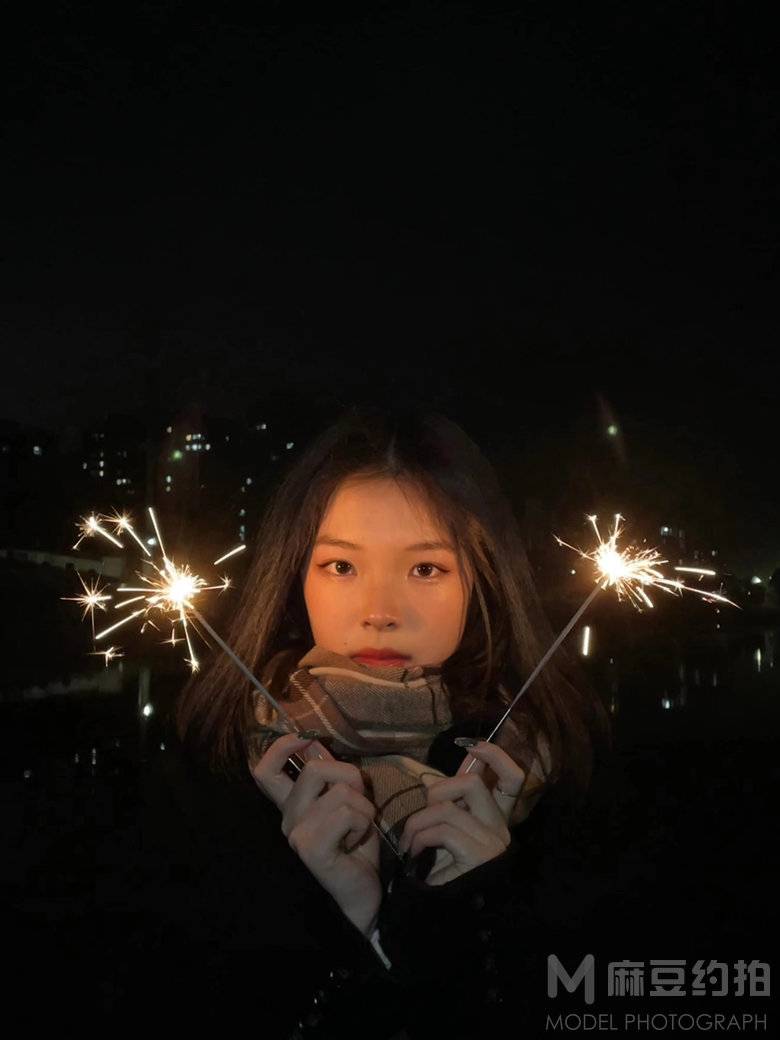 夜景模特