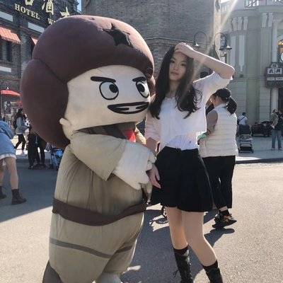 校园模特
