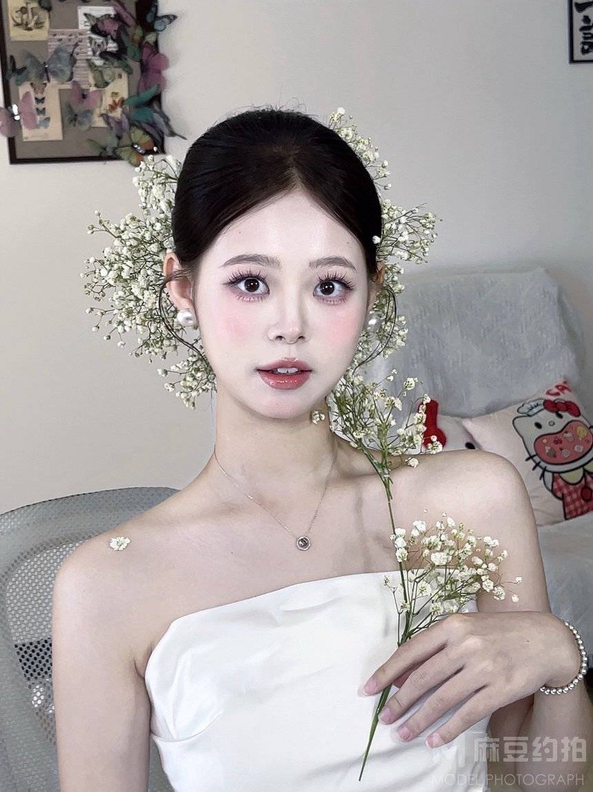 妆容模特