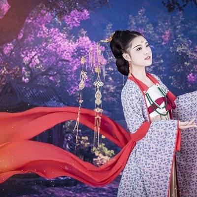 汉服模特