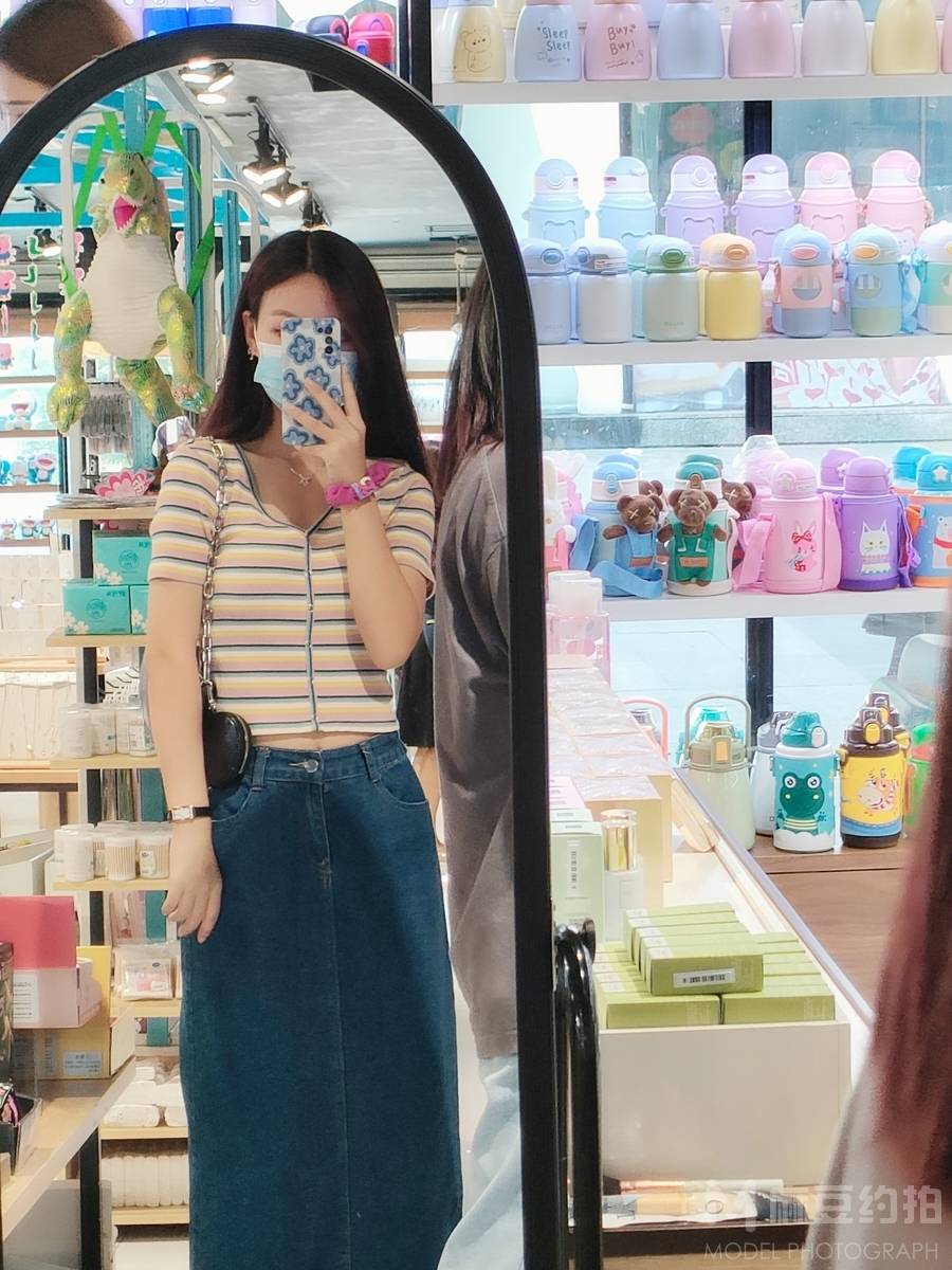校园模特