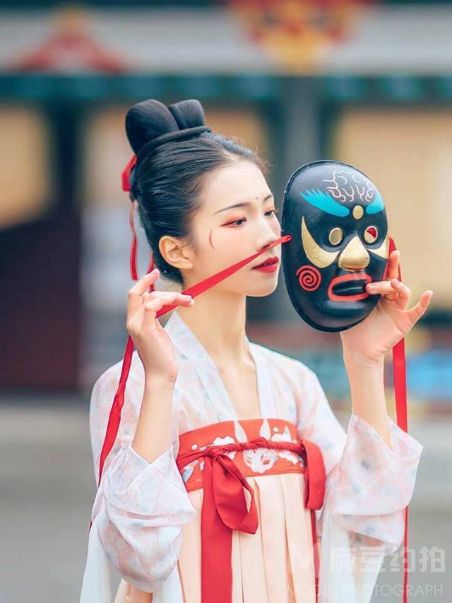 情绪模特