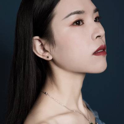 黑白模特