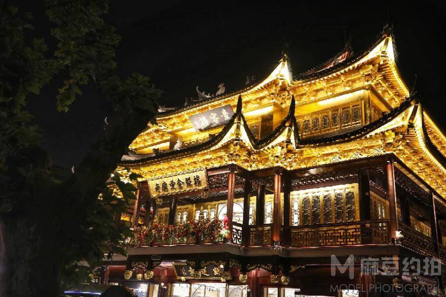 夜景模特