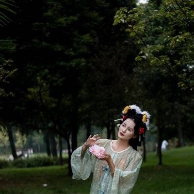汉服模特