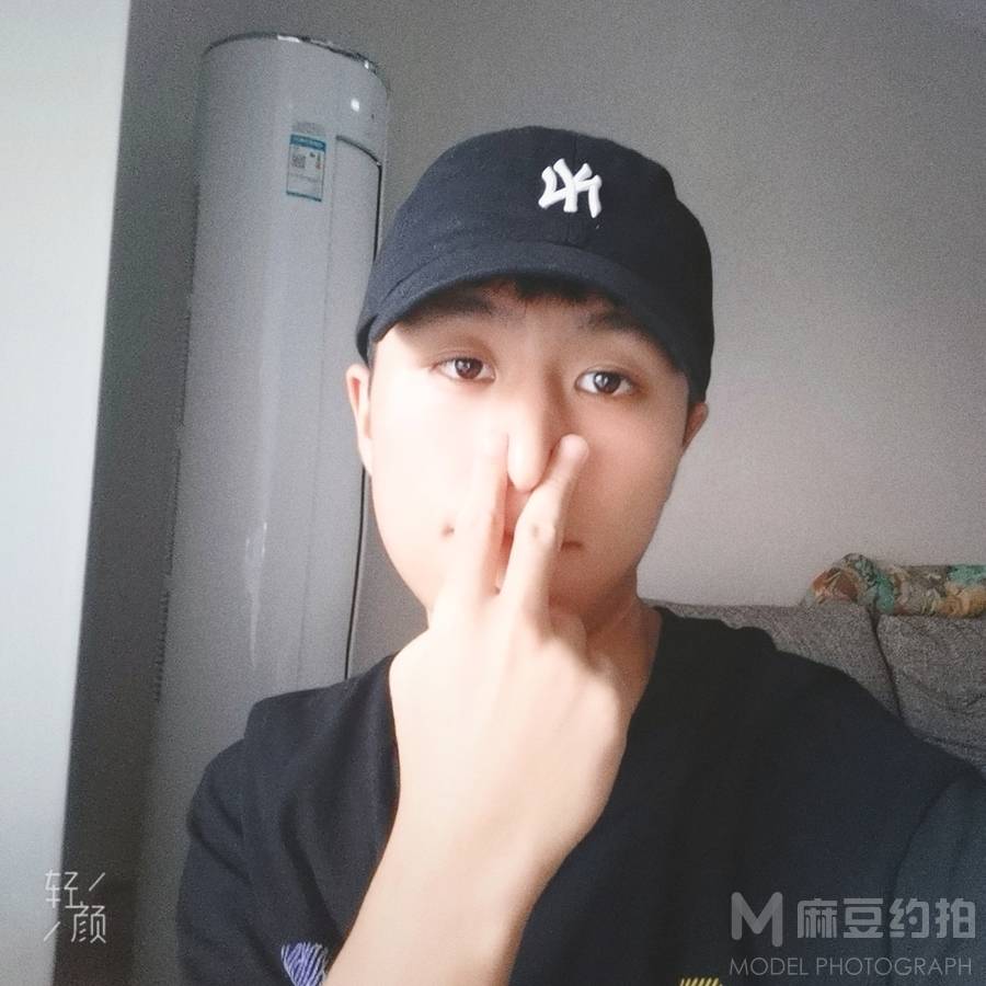 黑白模特