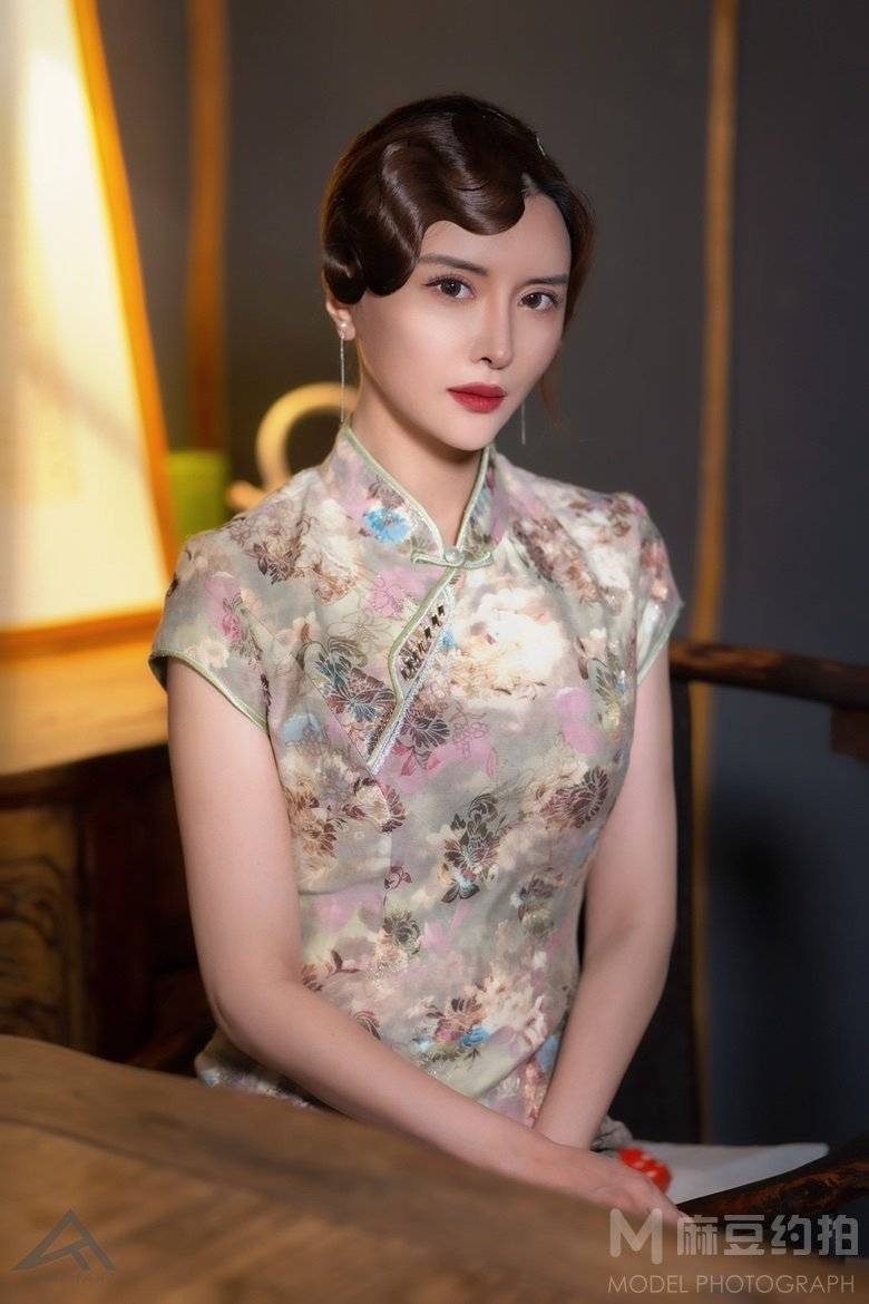 民国模特