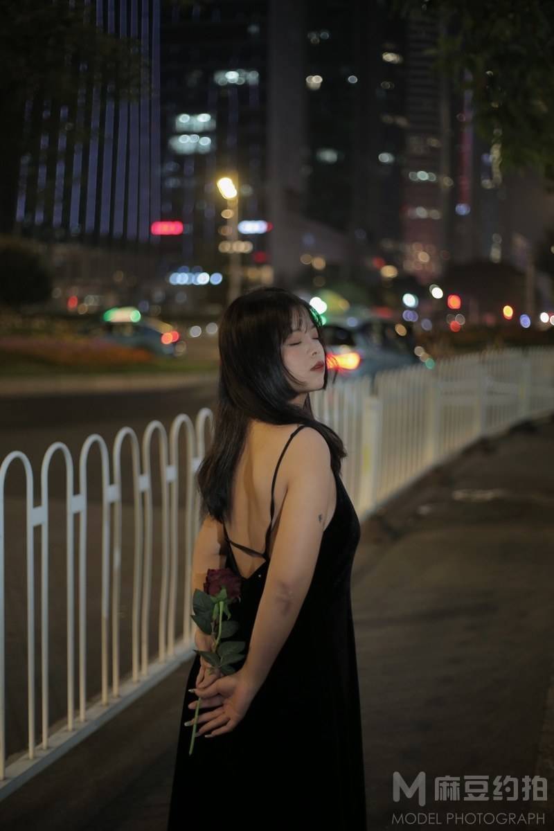 夜景模特