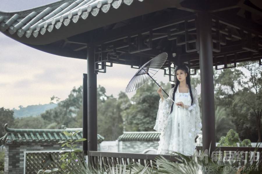 汉服模特