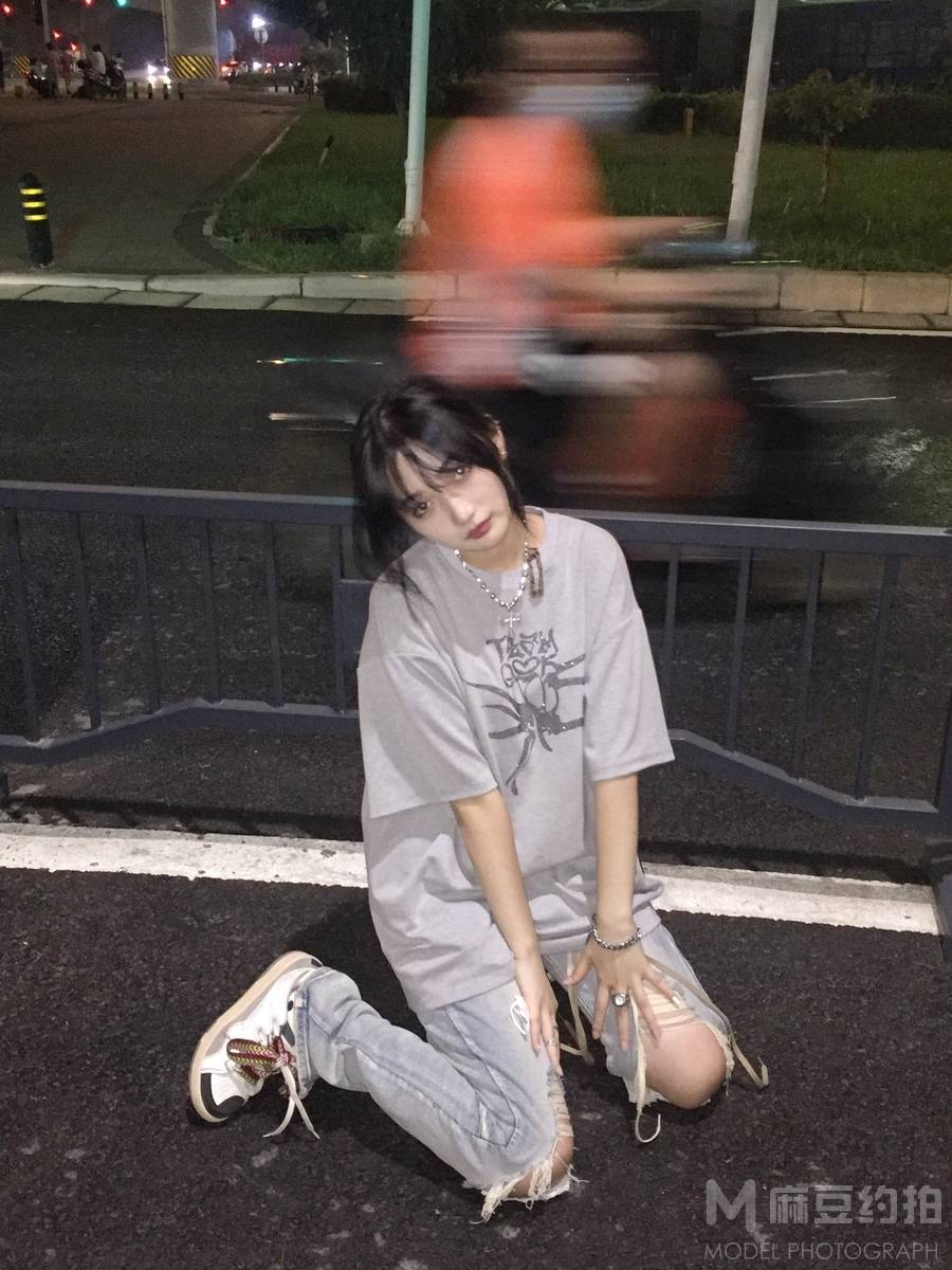 夜景模特