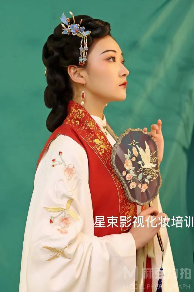 民国模特