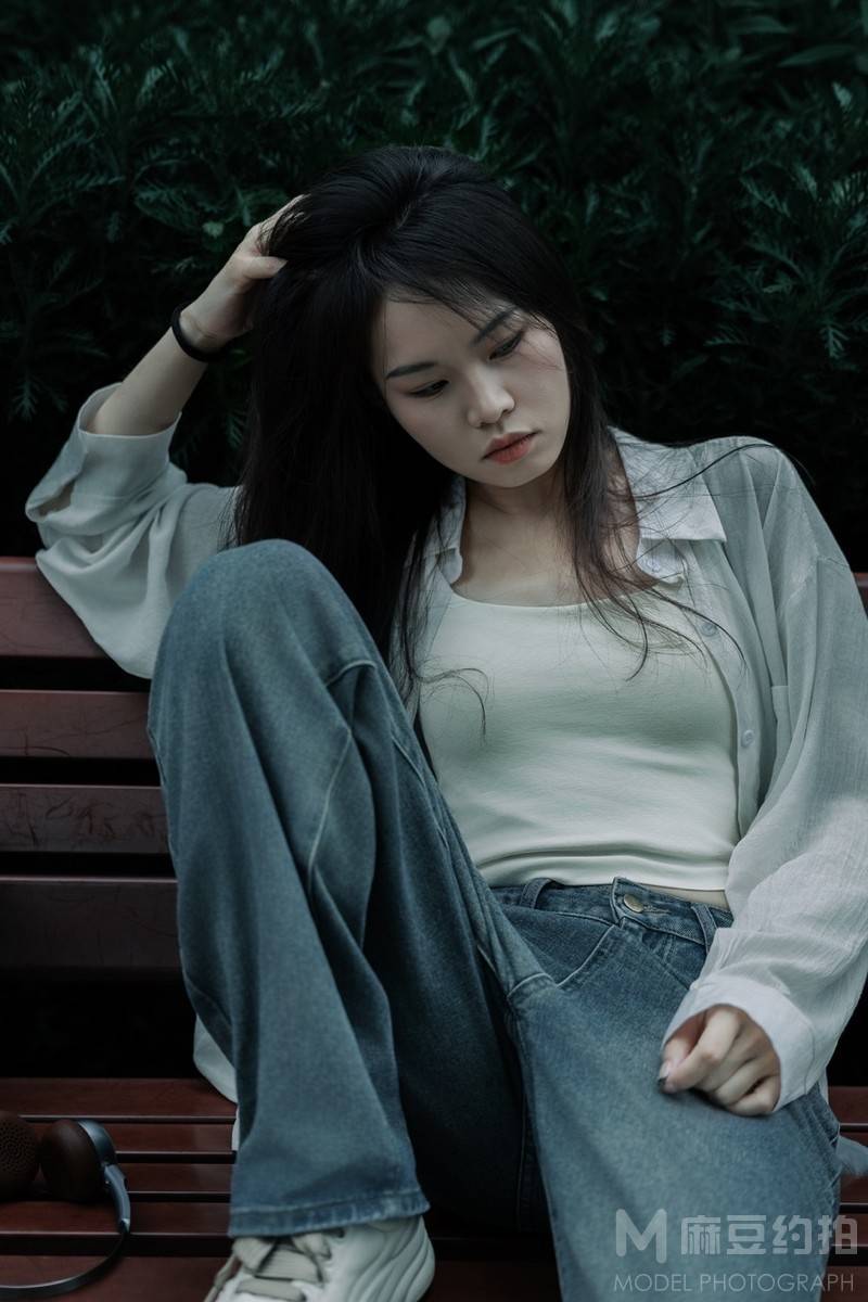 情绪模特