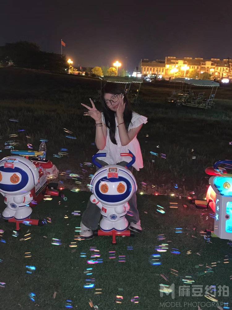 夜景模特