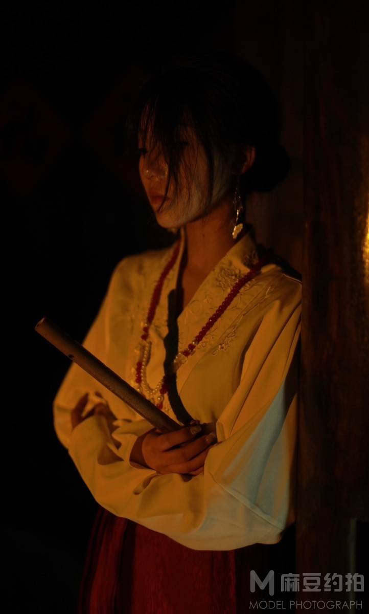 黑白模特