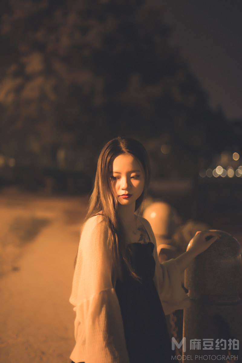 夜景模特