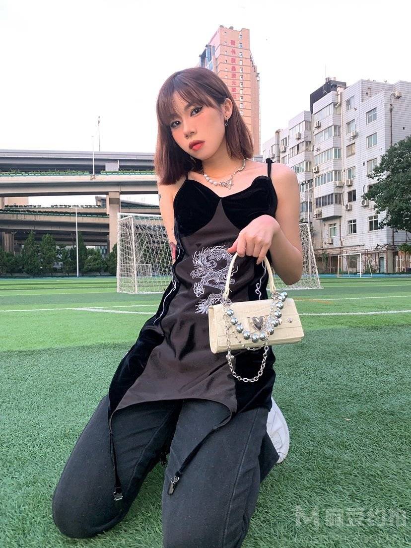 宝丽来模特