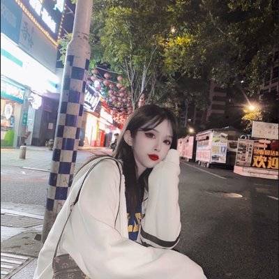黑白模特