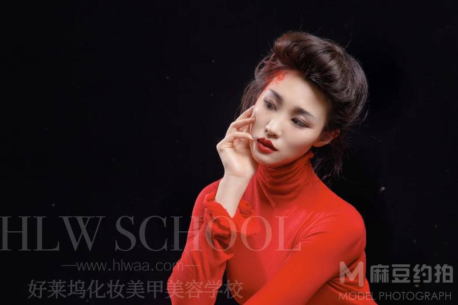 妆容模特