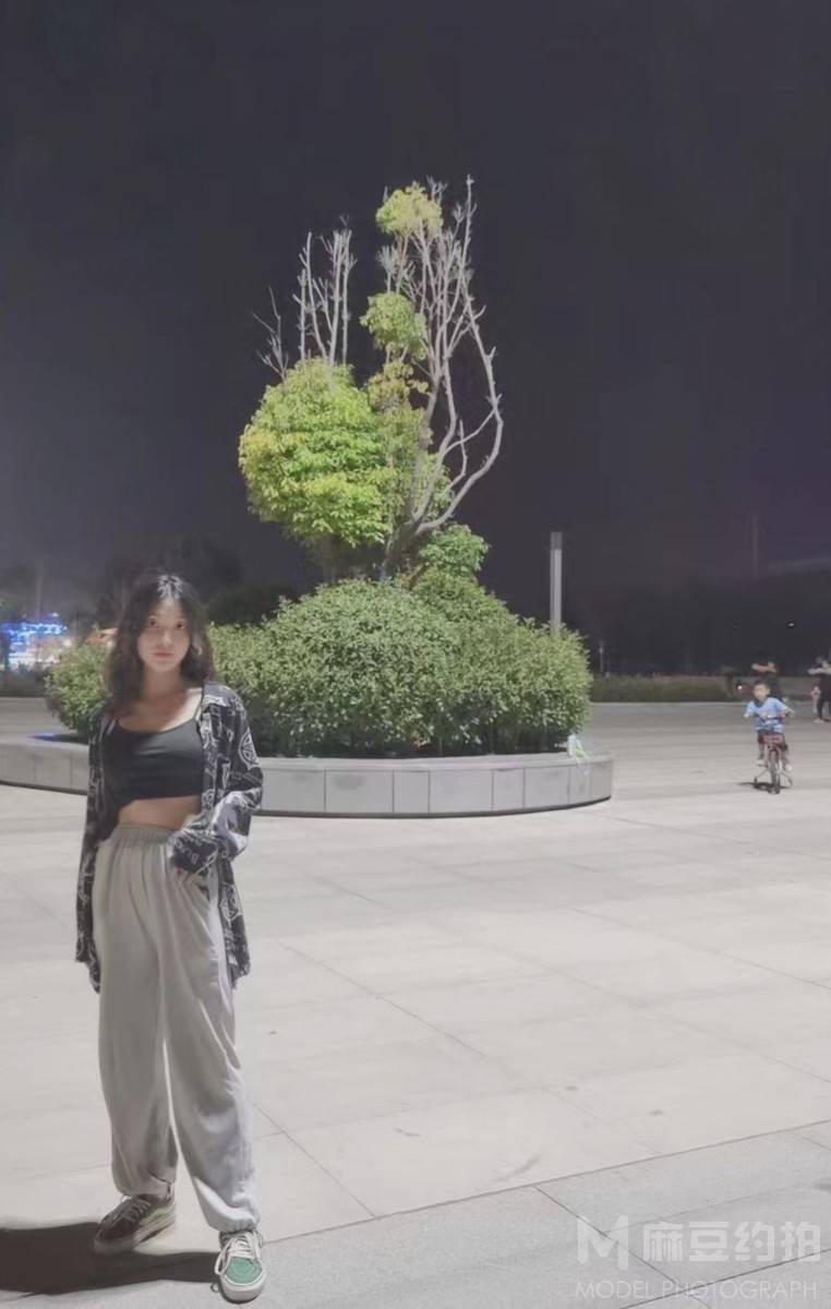 清新模特