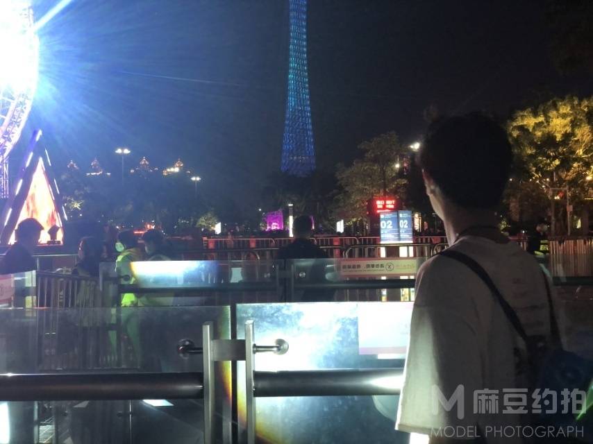 夜景模特