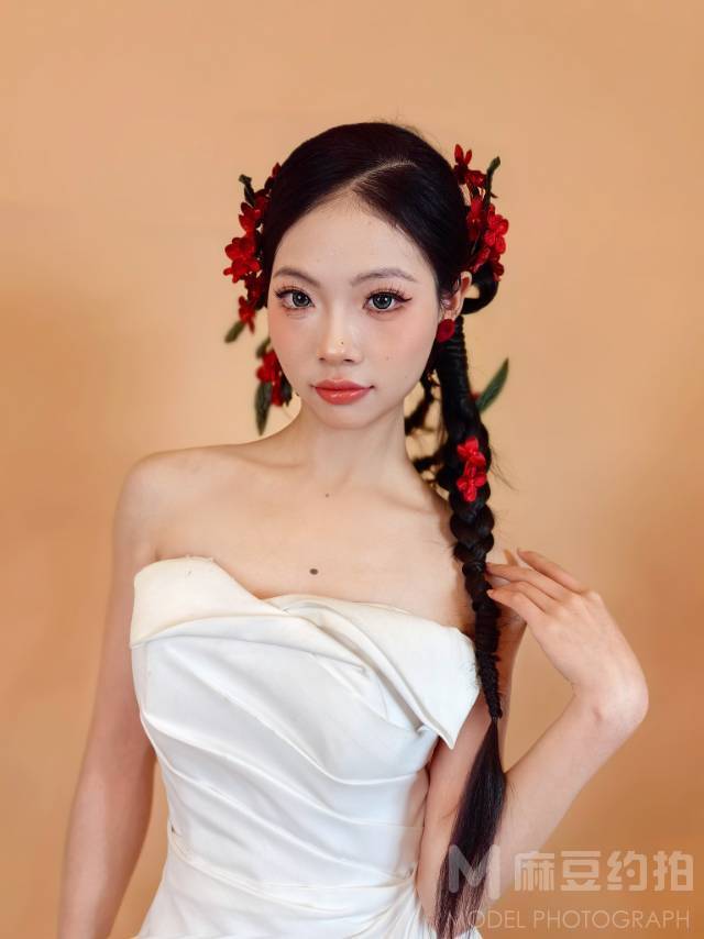 妆容模特