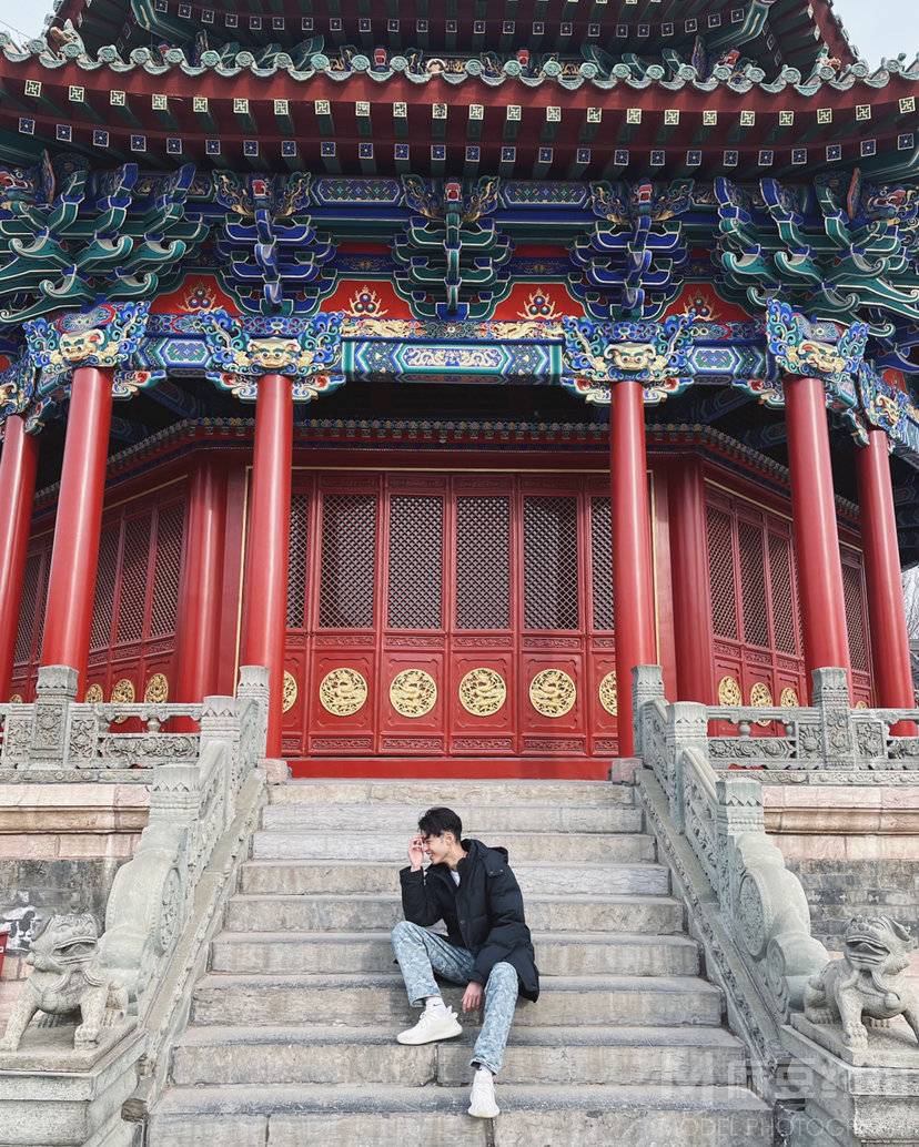 情绪模特