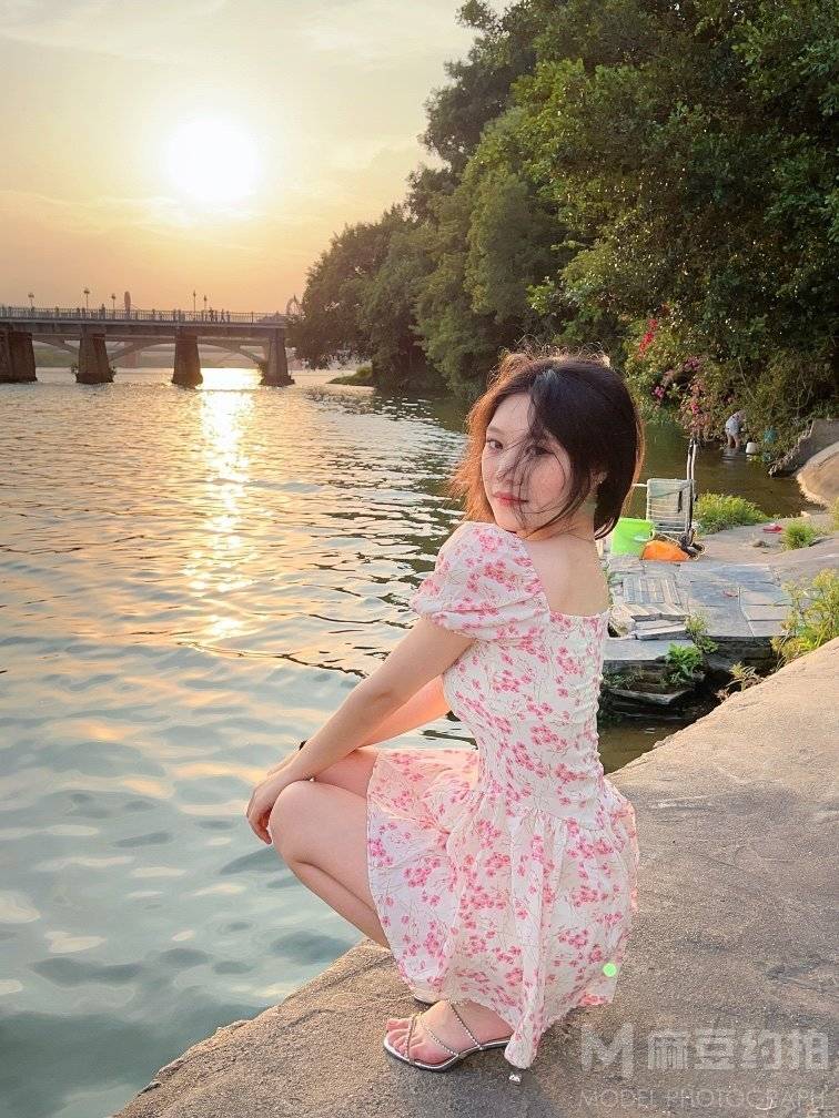 胶片模特
