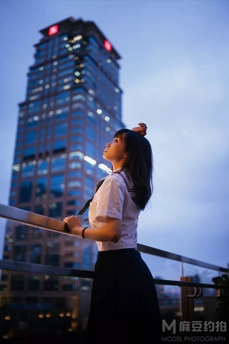 夜景模特
