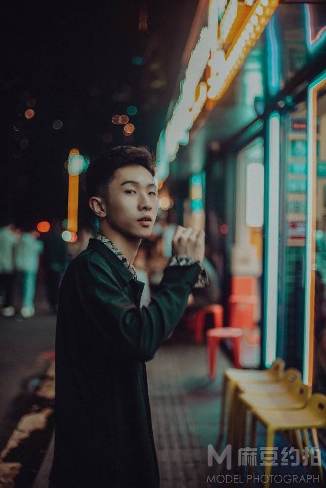 夜景模特