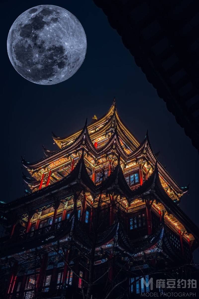 夜景模特