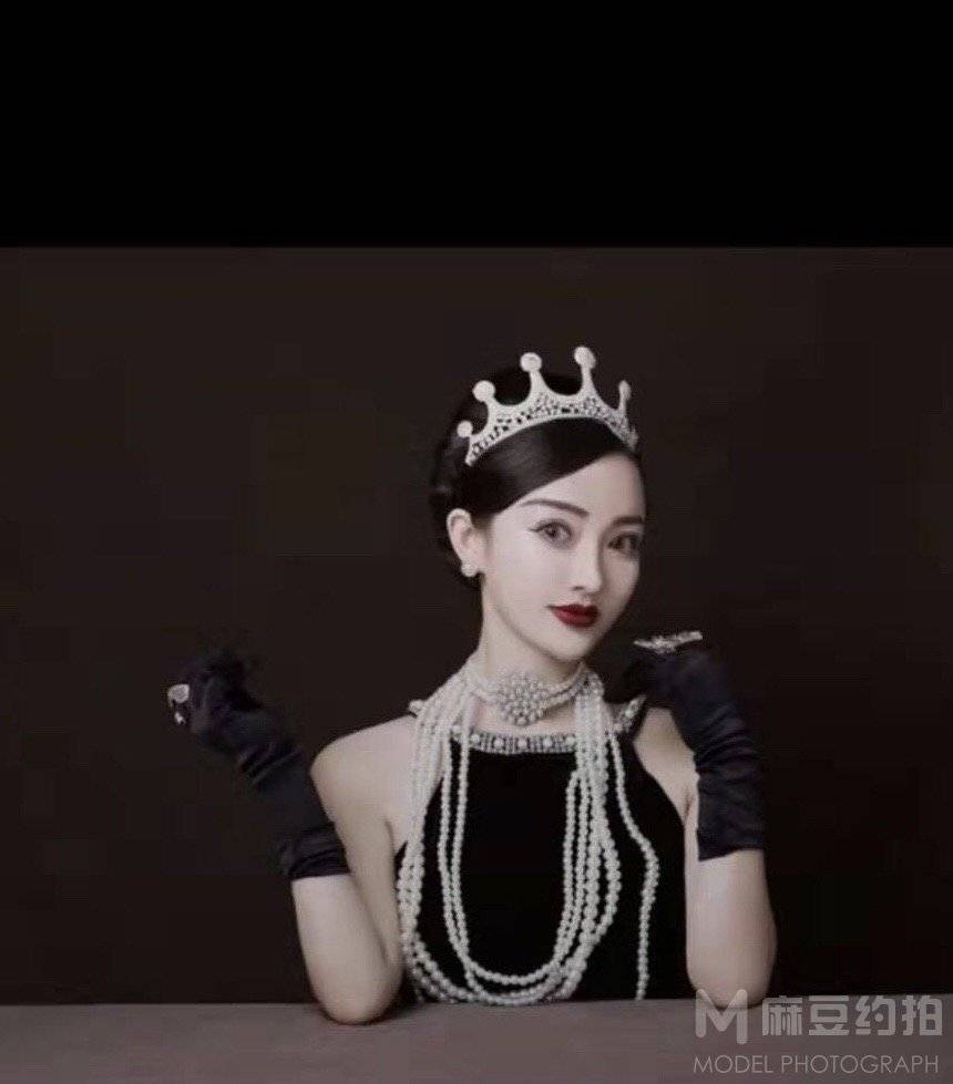 妆容模特