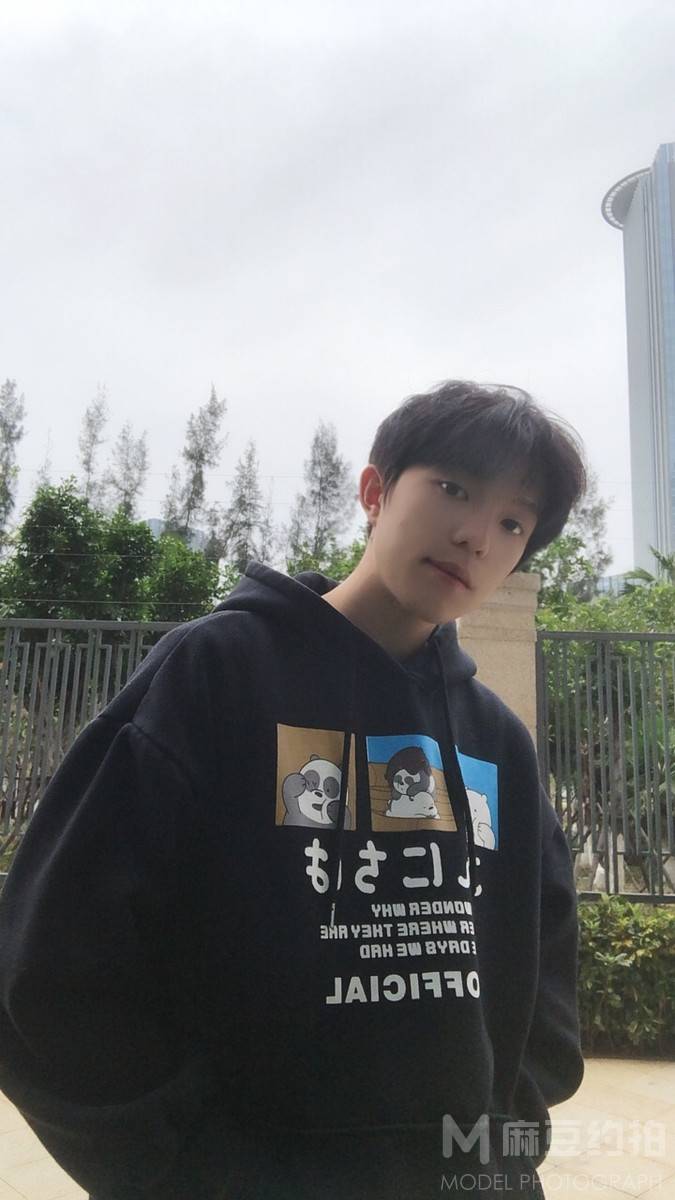 校园模特