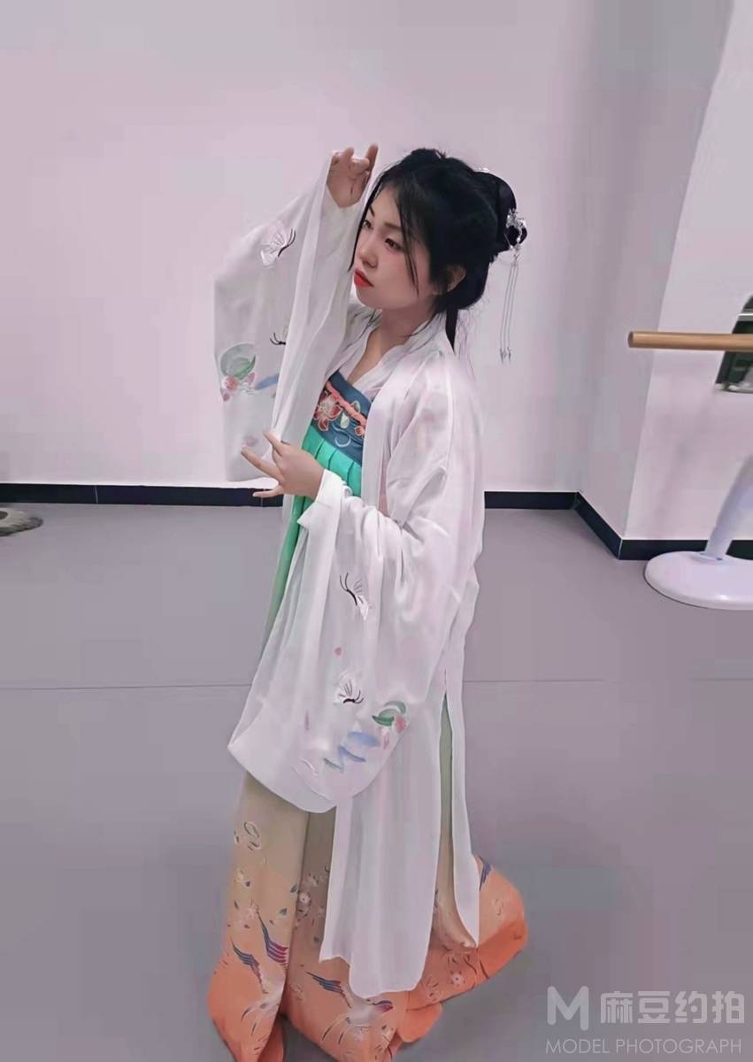民国模特