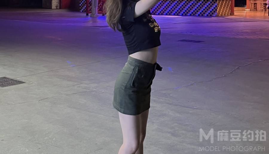 宝丽来模特