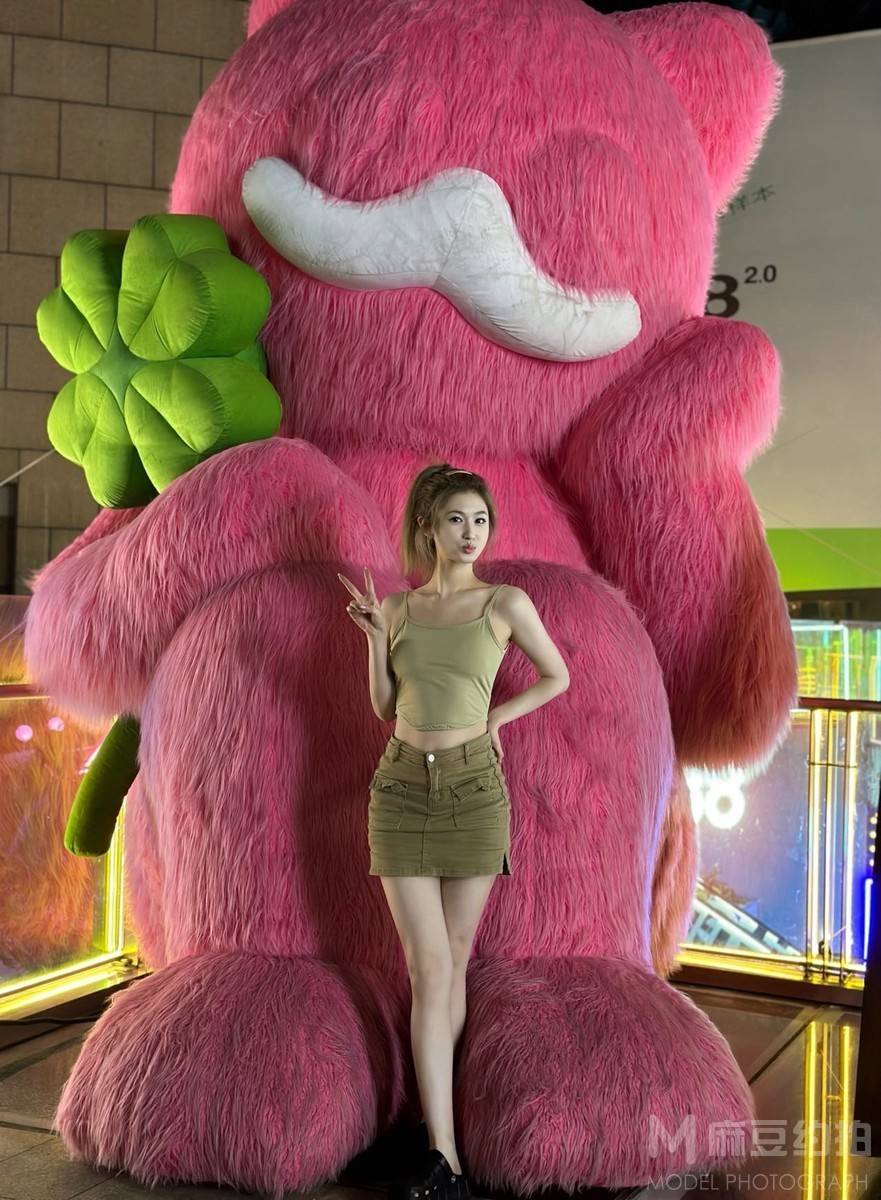 妆容模特