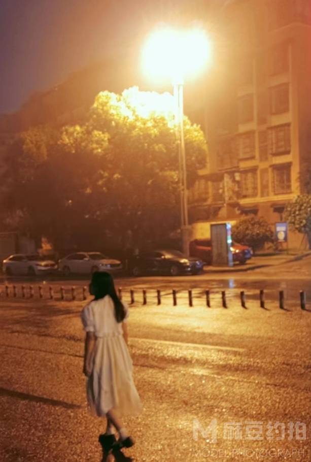 夜景模特