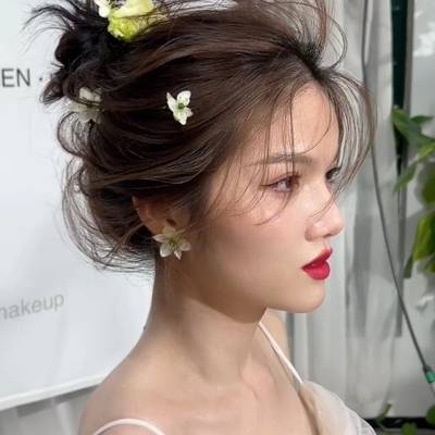 妆容模特