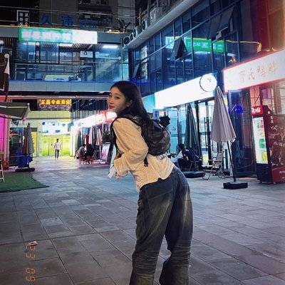 黑白模特
