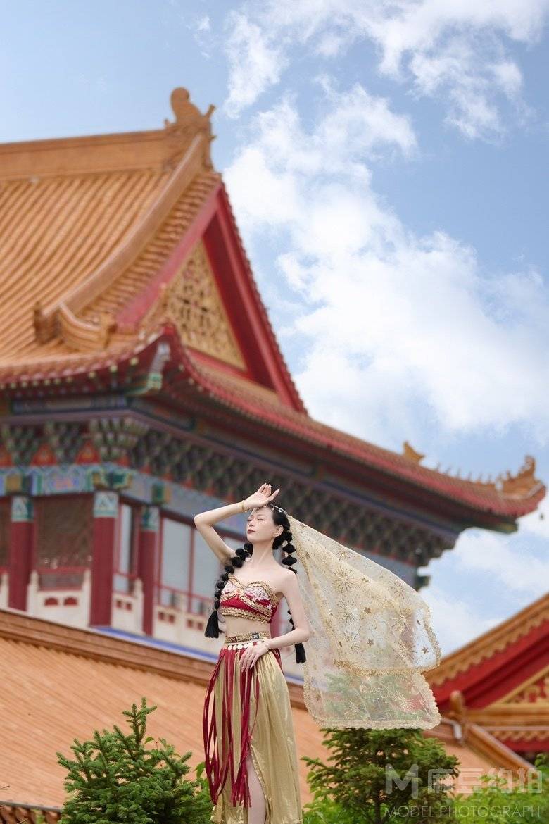 妆容模特